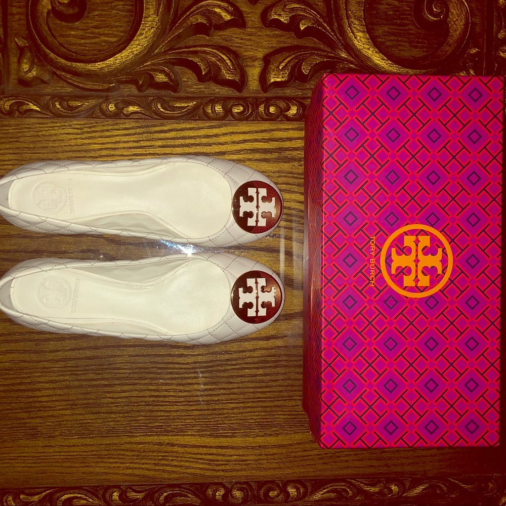 Tory Burch White Quilted Quinn Ballet Flats Sz 8